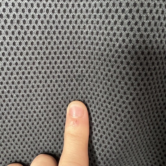 NHL Chicago Blackhawks Men's Edge Poly Textured Hoodie - Red Size Large - Picture 4 of 4